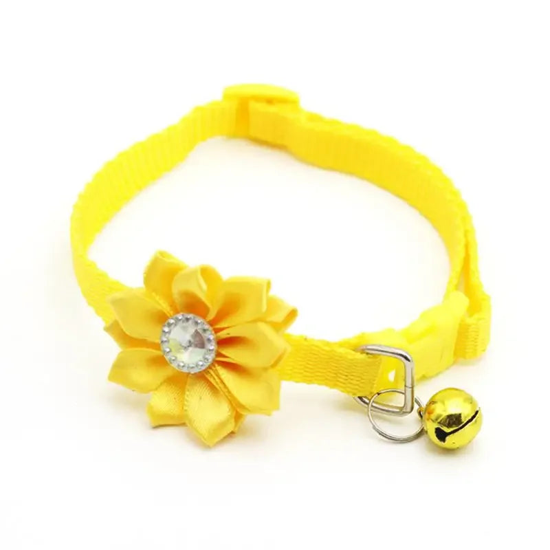 Small Cat Dog Collar Flower Bell Pet Neck Strap Adjustable Easy Wear Buckle Lovely Cat Necklace Cat Accessories Wholesale